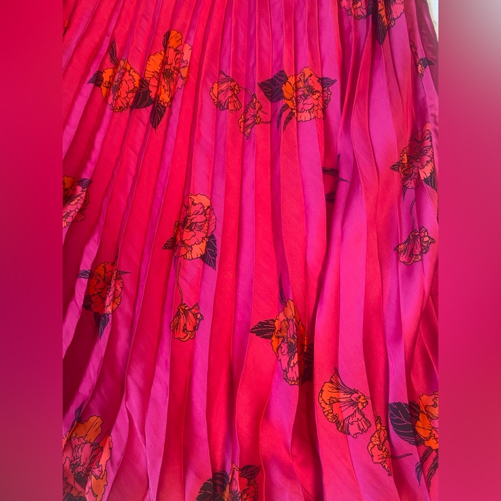 Large Banana Republic Floral Satin Pleated Midi Skirt Size Hot Pink, Flowy - Picture 13 of 13